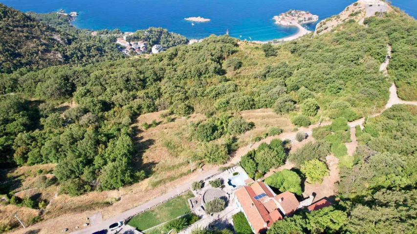 Urbanizovan plac 1250m2 sa panoramskim pogledom na more – Blizikuće, Budva