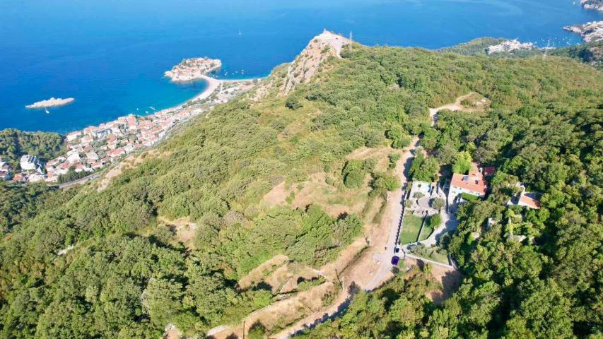 Urbanizovan plac 1250m2 sa panoramskim pogledom na more – Blizikuće, Budva
