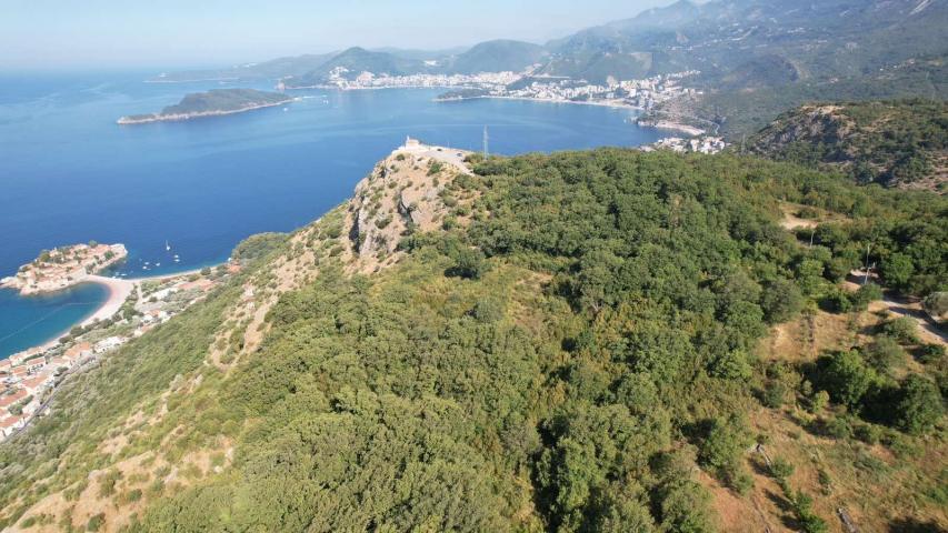 Urbanizovan plac 1250m2 sa panoramskim pogledom na more – Blizikuće, Budva
