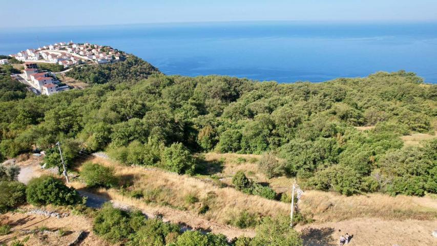 Urbanizovan plac 1250m2 sa panoramskim pogledom na more – Blizikuće, Budva