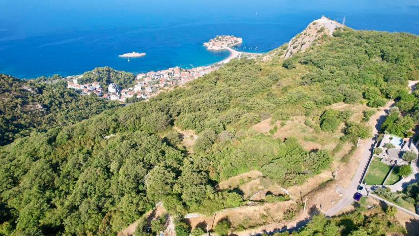 Urbanizovan plac 1250m2 sa panoramskim pogledom na more – Blizikuće, Budva