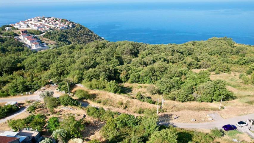 Urbanizovan plac 1250m2 sa panoramskim pogledom na more – Blizikuće, Budva