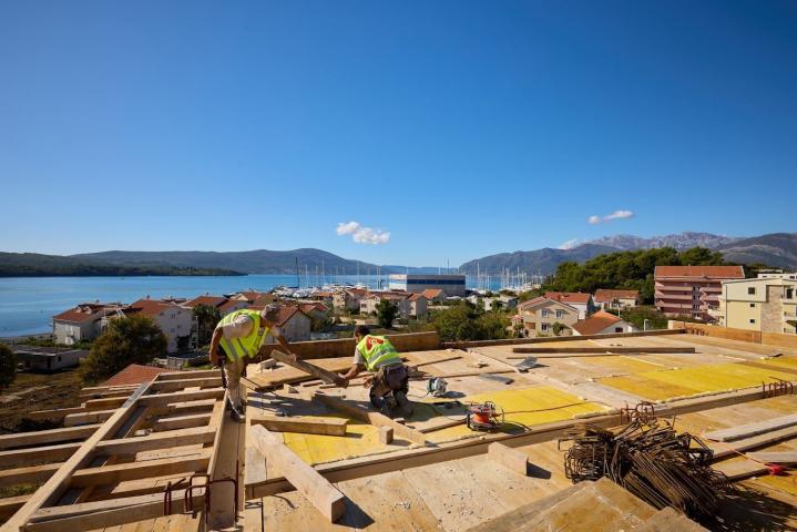 Jednosoban apartman 83.31m2 u novom kompleksu sa panoramskim pogledom na more – Tivat
