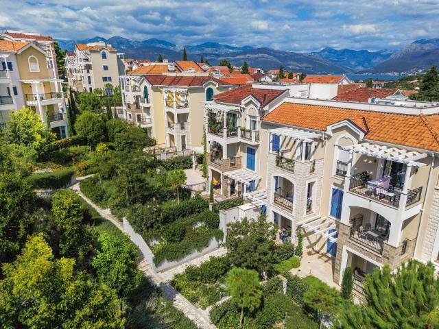 Ekskluzivan dvosoban apartman 97.82 m² – Luštica Bay, Centrale (fleksibilni uslovi plaćanja)