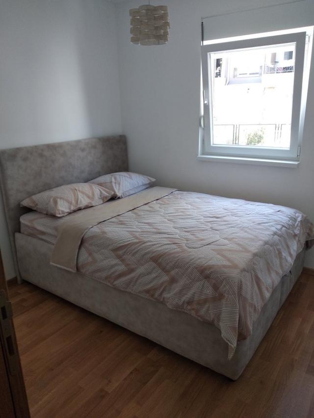 Trosoban stan 71 m² sa pogledom na more i grad u naselju Dubovica – Budva