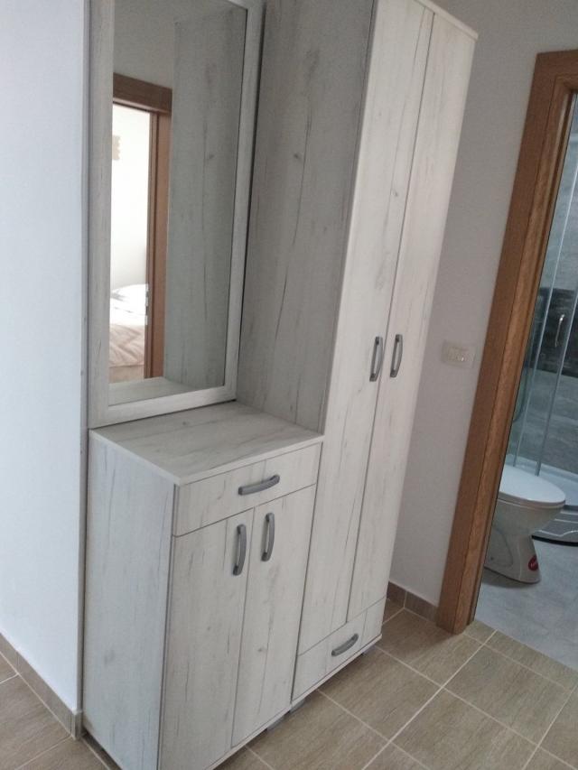 Trosoban stan 71 m² sa pogledom na more i grad u naselju Dubovica – Budva