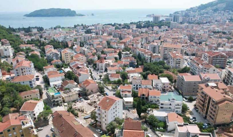 Prodaja urbanizovanog placa 318 m²-Budva, Podkošljun