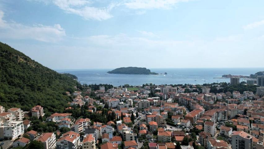 Prodaja urbanizovanog placa 318 m²-Budva, Podkošljun
