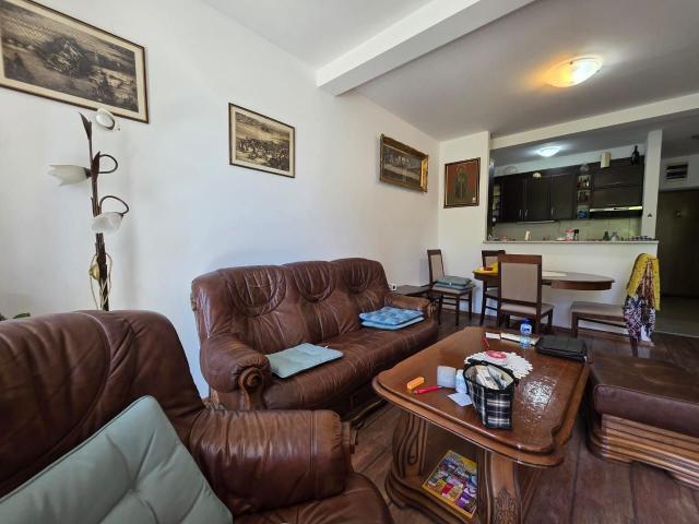 Prodaja dvosobnog stana 56 m² sa garažom – Bečići, Budva