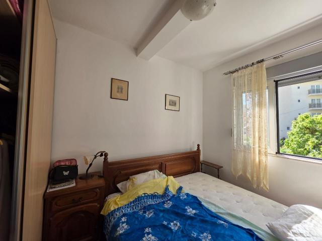 Prodaja dvosobnog stana 56 m² sa garažom – Bečići, Budva