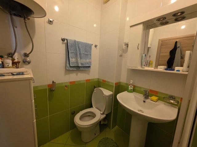 Prodaja dvosobnog stana 56 m² sa garažom – Bečići, Budva