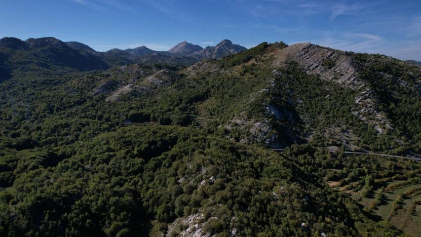 Prodaja zemljišta 136.850 m² - Bajice, Cetinje – idealno za razvoj turističkih sadržaja
