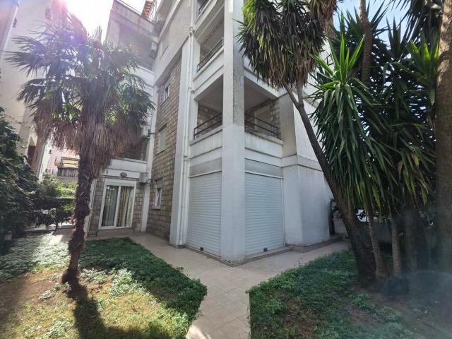 Prodaja dvosobnog stana 70 m² sa dvorištem i baštom – Budva, Centar