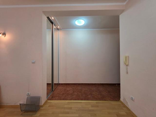 Prodaja dvosobnog stana 70 m² sa dvorištem i baštom – Budva, Centar