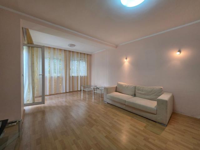 Prodaja dvosobnog stana 70 m² sa dvorištem i baštom – Budva, Centar