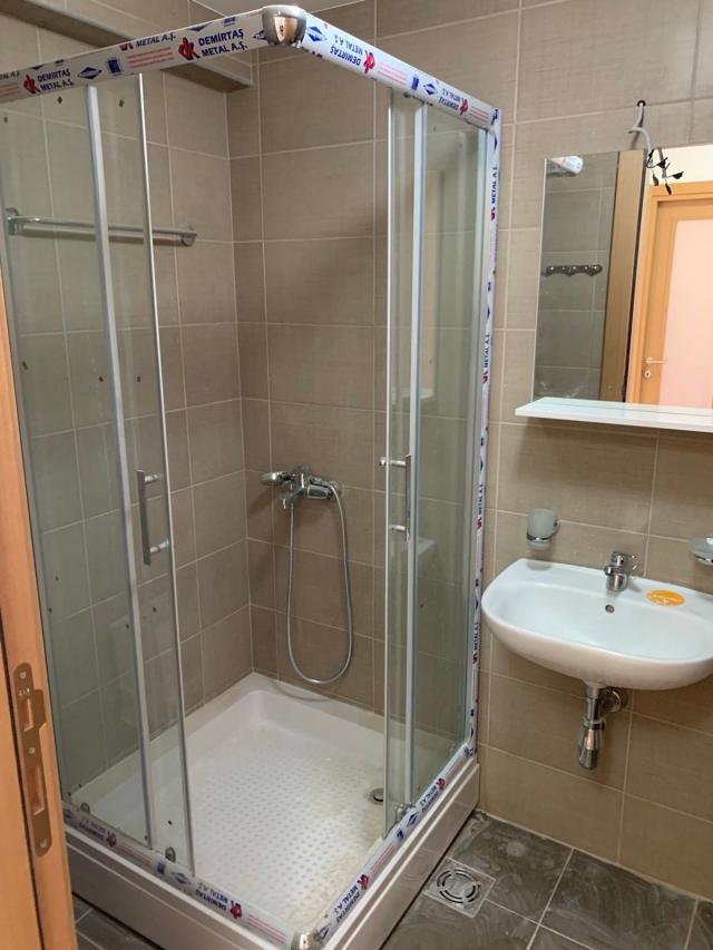 Na prodaju dvosoban stan 56 m² sa pogledom na more – Budva, Dubovica
