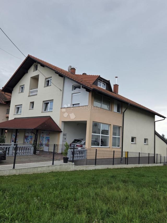 odlična kuća za prodaju sa poslovnim prostorom Sesvete, Kraljevački novaki 