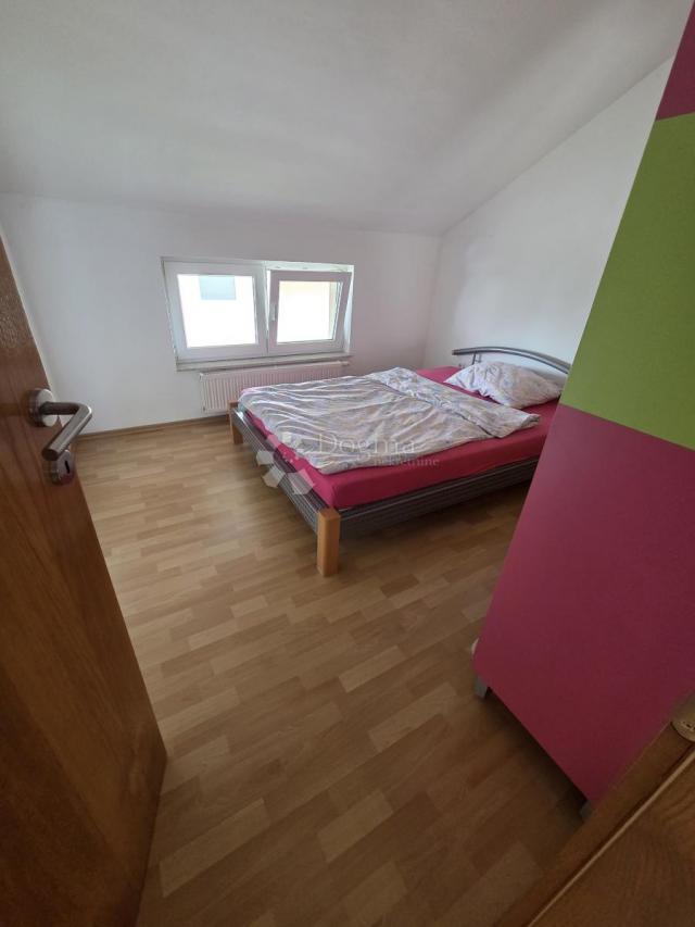 odlična kuća za prodaju sa poslovnim prostorom Sesvete, Kraljevački novaki 