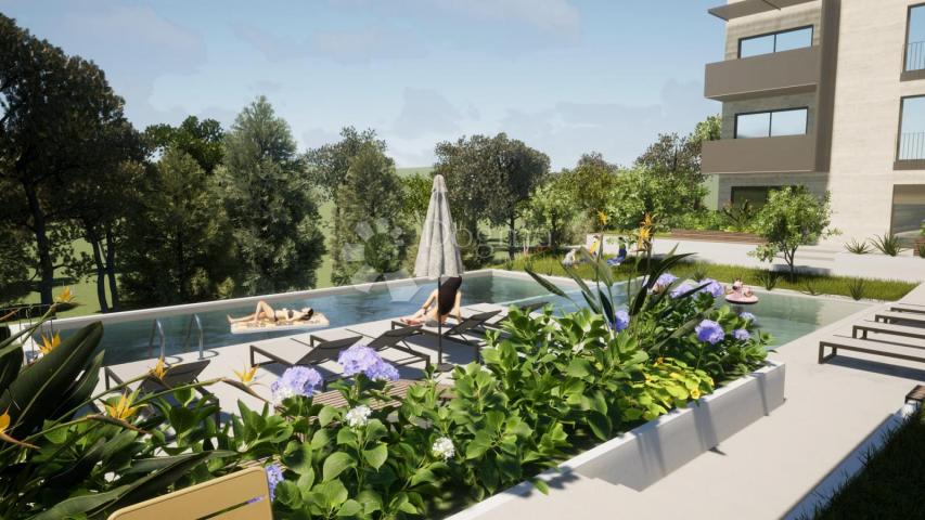 POREČ (okolica) Luksuzan stan sa vrtom, bazenom i garažom