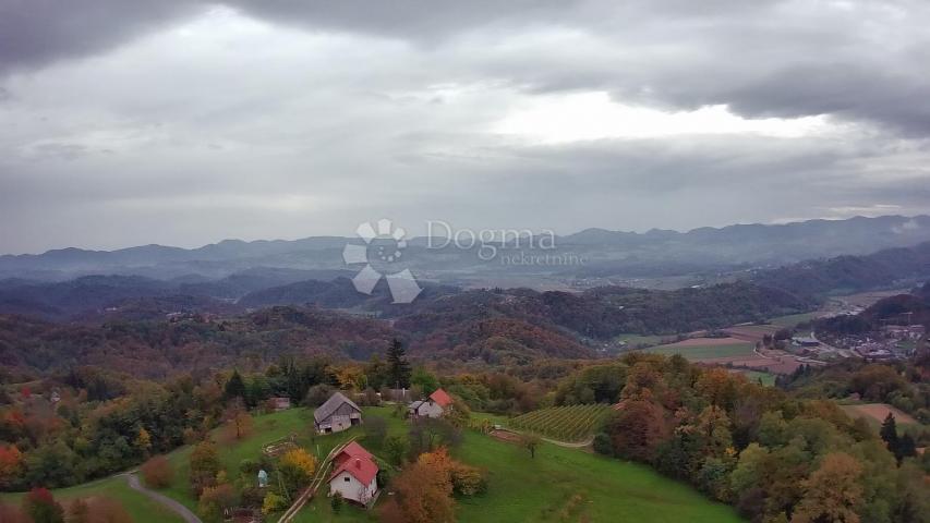 Izvanredna prilika za kupnjom posjeda od 125.634m² nadomak Slovenije!