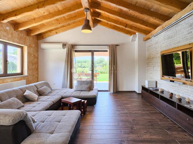 HOUSE NEAR ROVINJ WITH LARGE GARDEN