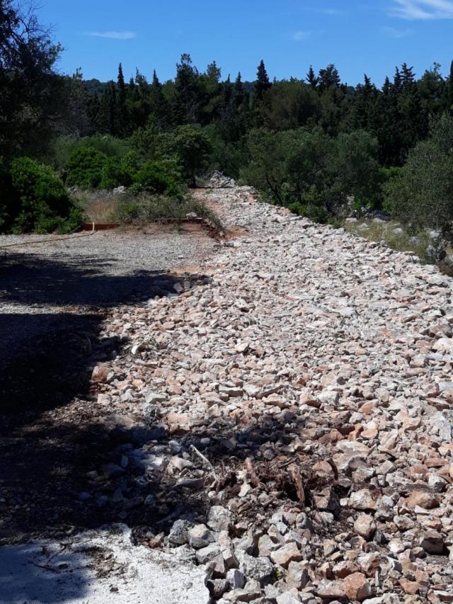 Božava Dugi otok , građevinsko zemljište -  prilika 