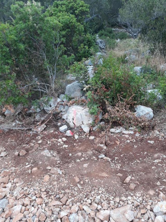 Božava Dugi otok , građevinsko zemljište -  prilika 