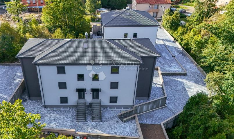 Izuzetno kvalitetna novogradnja u blizini centra Matulja