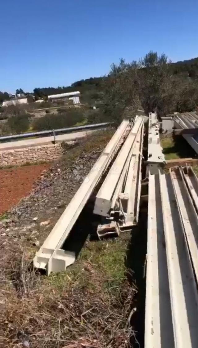 Hvar građevinsko zemljište komercijalne namjene u srcu otoka Hvara