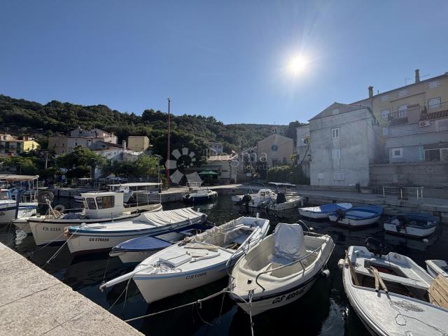 House Valun, Cres, 105m2
