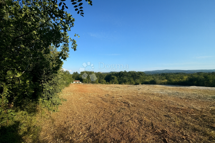 Labin - građevinsko zemljište, nadomak centra grada