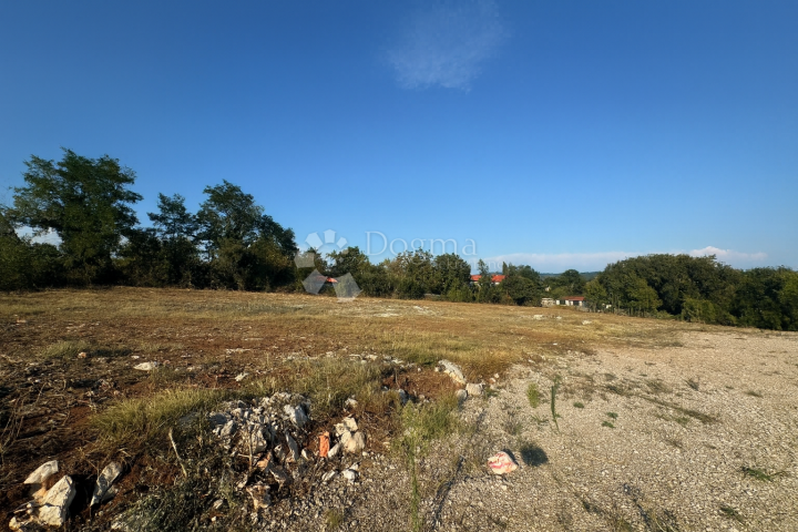 Labin - građevinsko zemljište, nadomak centra grada
