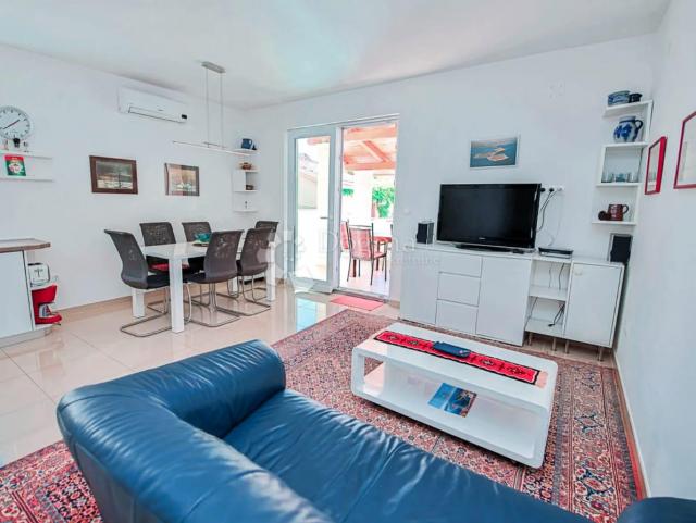 Haus Ražanj, Rogoznica, 120m2