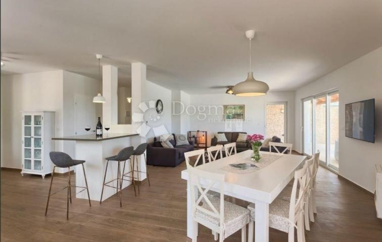 Haus Frata, Poreč, 292m2
