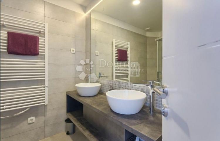 Haus Frata, Poreč, 292m2