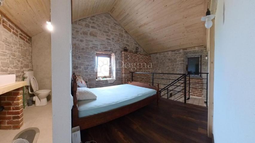 House Grohote, Šolta, 85m2