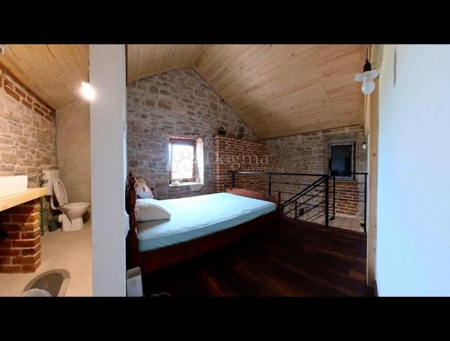 House Grohote, Šolta, 85m2