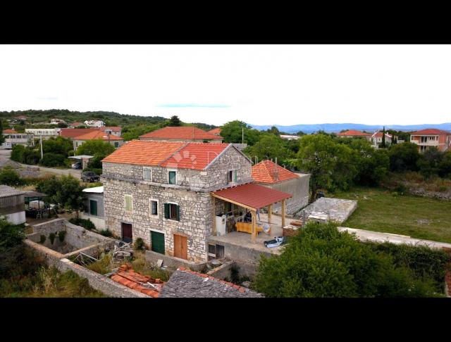 House Grohote, Šolta, 85m2