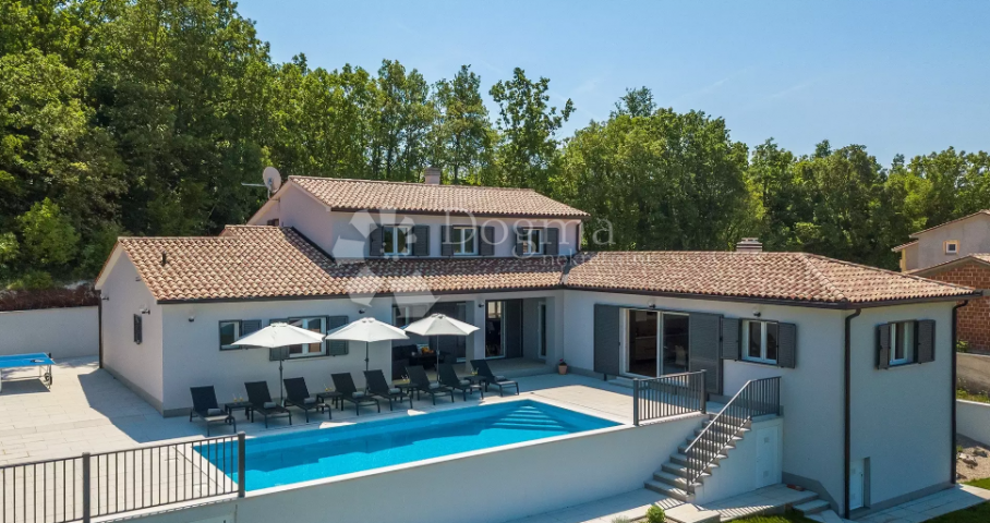 SNIŽENO!!IMPOZANTNA VILLA U BLIZINI LABINA