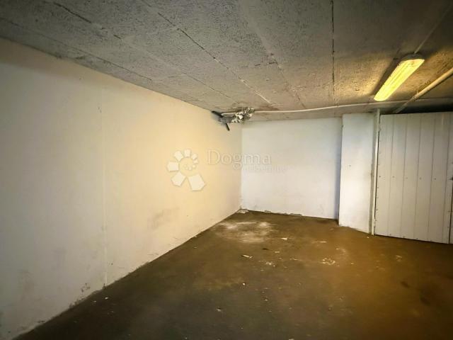 Garage Centar, Varaždin, 18m2