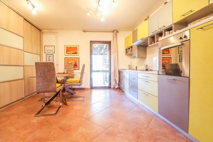 Pula, prekrasna kuća sa više apartmana na mirnoj lokaciji