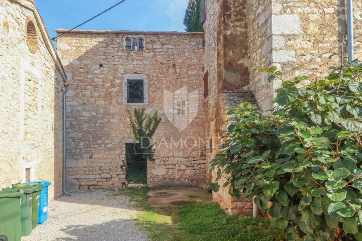 Poreč, Umgebung, istrisches Steinhaus zur Komplettrenovierung!