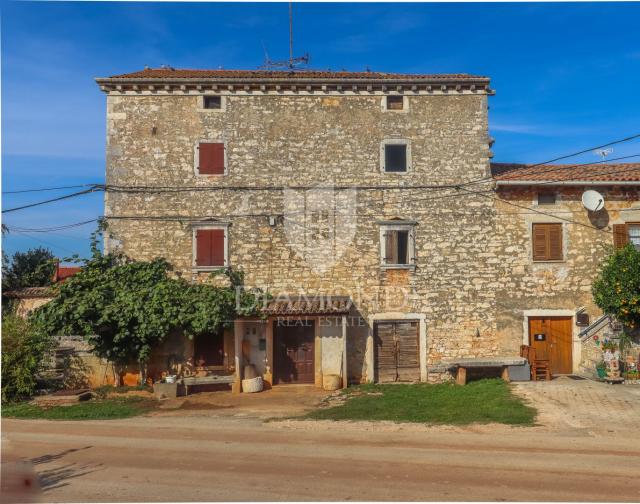 Poreč, Umgebung, istrisches Steinhaus zur Komplettrenovierung!