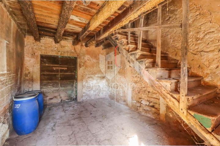 Poreč, Umgebung, istrisches Steinhaus zur Komplettrenovierung!