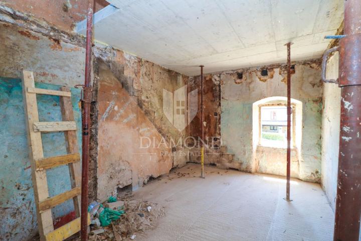 Poreč, Umgebung, istrisches Steinhaus zur Komplettrenovierung!