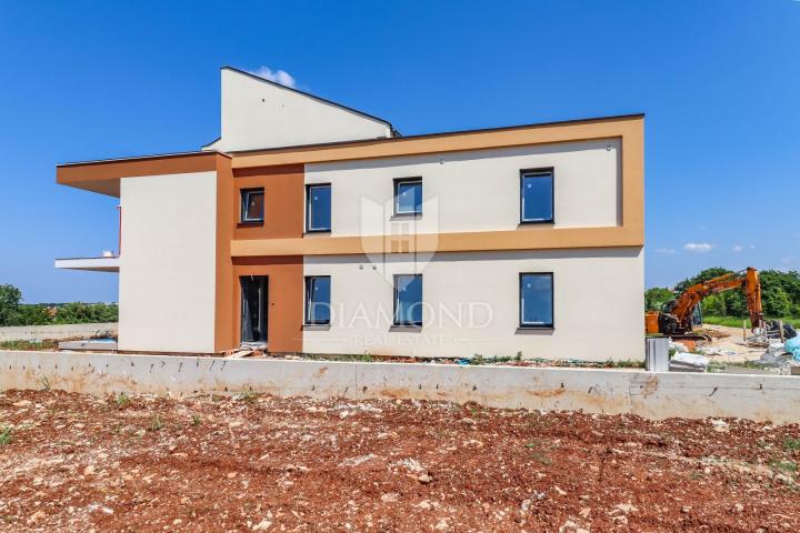 Poreč, ground floor apartment with garden 500 m from the sea!