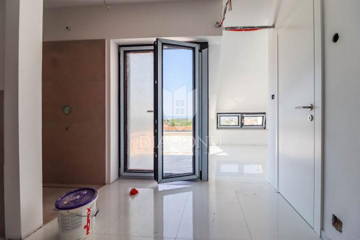 Poreč, ground floor apartment with garden 500 m from the sea!