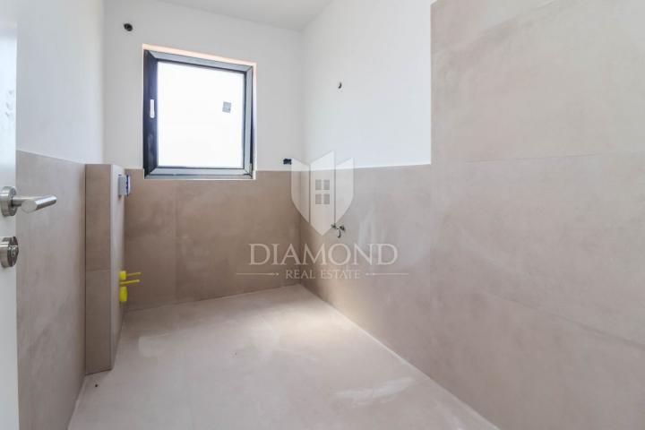 Poreč, ground floor apartment with garden 500 m from the sea!
