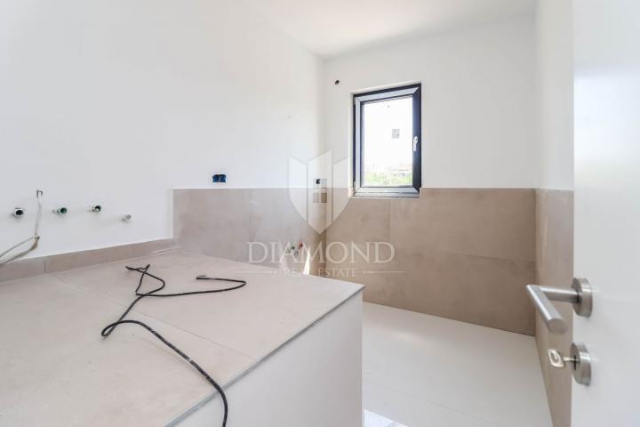 Poreč, ground floor apartment with garden 500 m from the sea!
