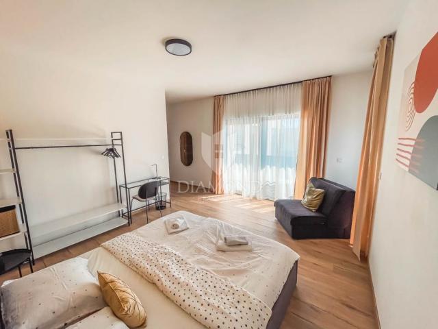 Medulin, okolica, Moderna Villa 300 metara od mora 